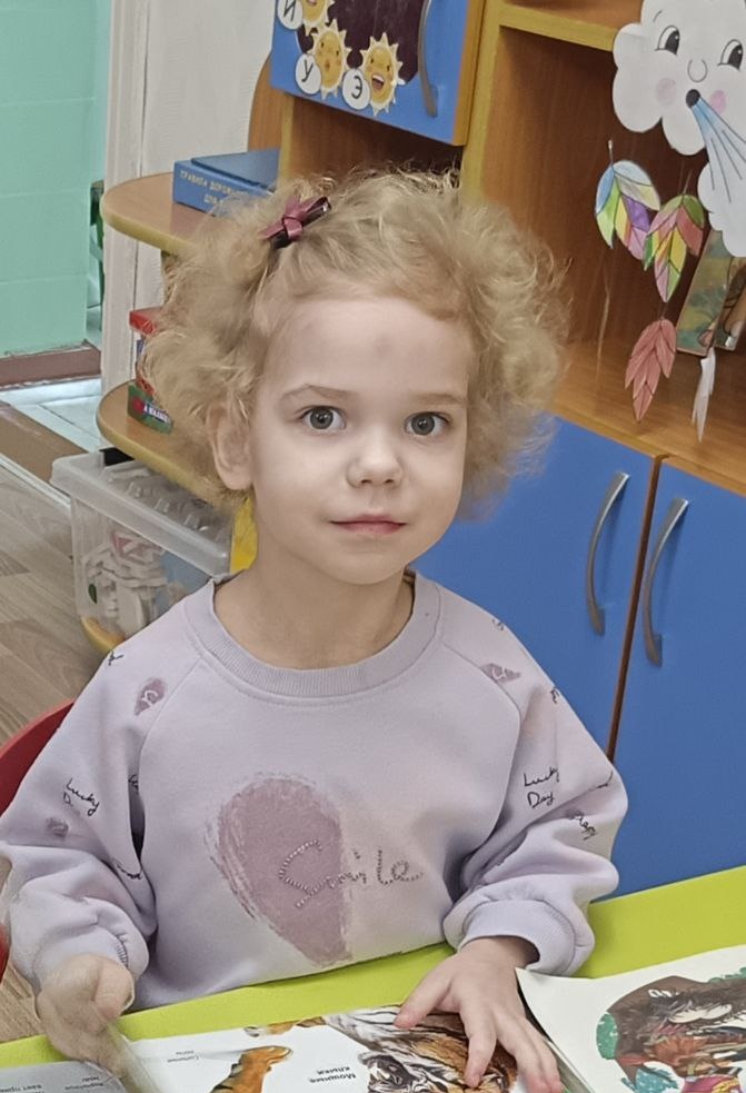 Алиса Дегтярева